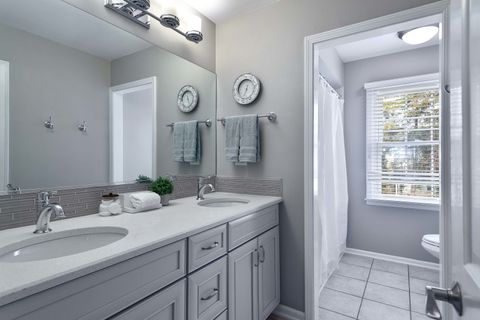 Tiny photo for 90 Linden Avenue, Glencoe, IL 60022 (MLS # 12593750)