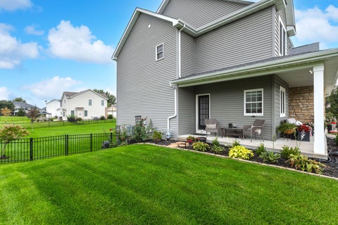 Tiny photo for 32 Blackstone Way, LeClaire, IA 52753 (MLS # 12770188)