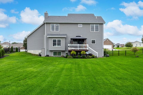 Tiny photo for 32 Blackstone Way, LeClaire, IA 52753 (MLS # 12770188)