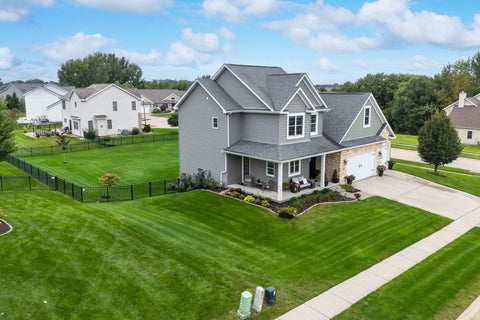 Tiny photo for 32 Blackstone Way, LeClaire, IA 52753 (MLS # 12770188)