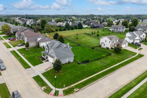 Tiny photo for 32 Blackstone Way, LeClaire, IA 52753 (MLS # 12770188)