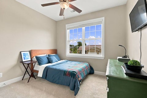 Tiny photo for 32 Blackstone Way, LeClaire, IA 52753 (MLS # 12770188)