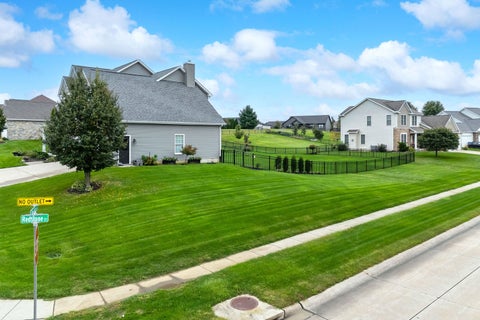 Tiny photo for 32 Blackstone Way, LeClaire, IA 52753 (MLS # 12770188)