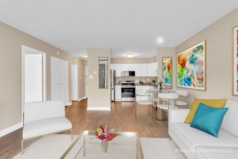 Tiny photo for 201 S Maple Avenue #111, Oak Park, IL 60302 (MLS # 12614986)