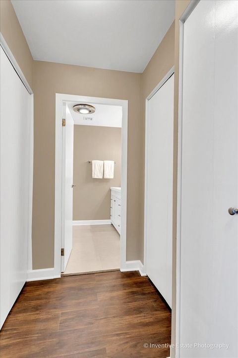 Tiny photo for 201 S Maple Avenue #111, Oak Park, IL 60302 (MLS # 12614986)