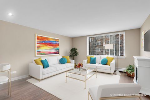 Tiny photo for 201 S Maple Avenue #111, Oak Park, IL 60302 (MLS # 12614986)