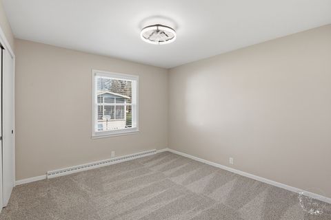 Tiny photo for 410 S Chicago Street, Rossville, IL 60963 (MLS # 12613122)