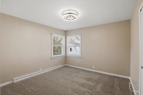 Tiny photo for 410 S Chicago Street, Rossville, IL 60963 (MLS # 12613122)
