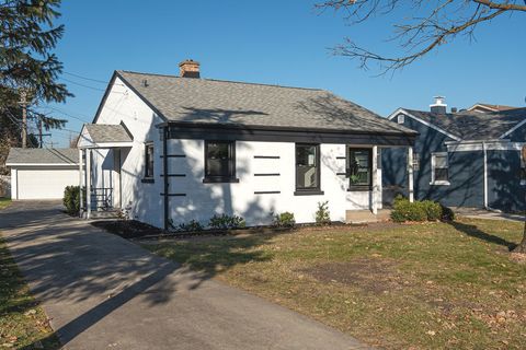 Photo of 6964 W Cleveland Street, Niles, IL 60714 (MLS # 12528642)