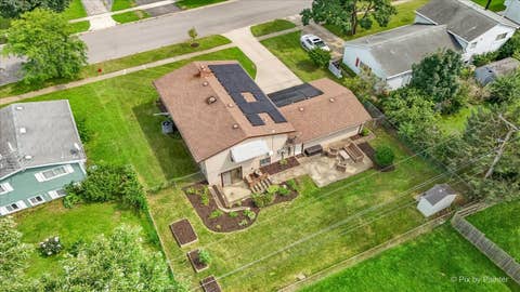 Tiny photo for 638 Sussex Lane, Crystal Lake, IL 60014 (MLS # 12683907)