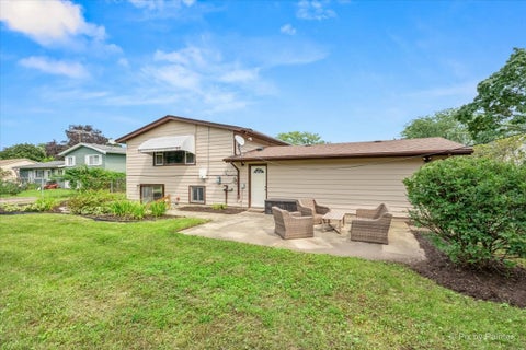 Tiny photo for 638 Sussex Lane, Crystal Lake, IL 60014 (MLS # 12683907)