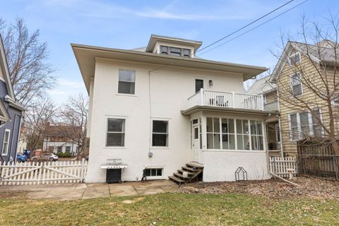 Tiny photo for 659 W Downer Place, Aurora, IL 60506 (MLS # 12585059)