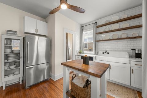 Tiny photo for 659 W Downer Place, Aurora, IL 60506 (MLS # 12585059)