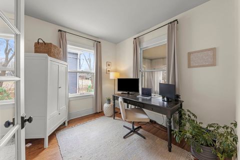 Tiny photo for 659 W Downer Place, Aurora, IL 60506 (MLS # 12585059)