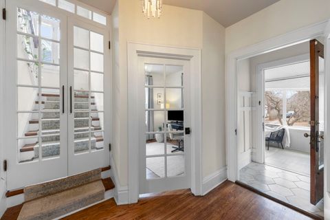 Tiny photo for 659 W Downer Place, Aurora, IL 60506 (MLS # 12585059)