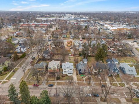 Tiny photo for 659 W Downer Place, Aurora, IL 60506 (MLS # 12585059)