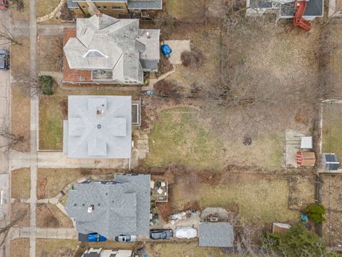 Tiny photo for 659 W Downer Place, Aurora, IL 60506 (MLS # 12585059)