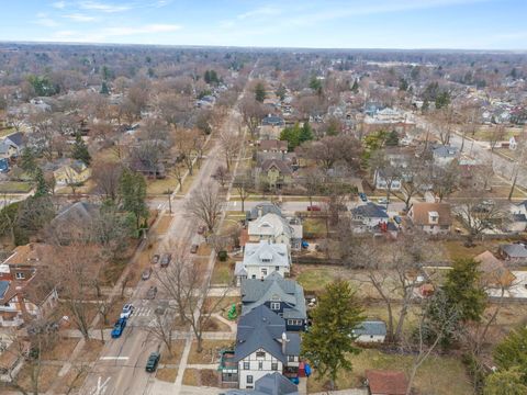 Tiny photo for 659 W Downer Place, Aurora, IL 60506 (MLS # 12585059)
