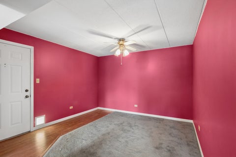 Tiny photo for 13547 Lamon Avenue #402, Crestwood, IL 60418 (MLS # 12762862)