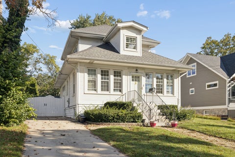 Photo of 333 E Chicago Avenue, Hinsdale, IL 60521 (MLS # 12788536)