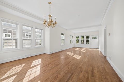 Tiny photo for 333 E Chicago Avenue, Hinsdale, IL 60521 (MLS # 12788536)