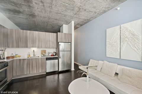 Tiny photo for 1345 S Wabash Avenue #608, Chicago, IL 60605 (MLS # 12607004)