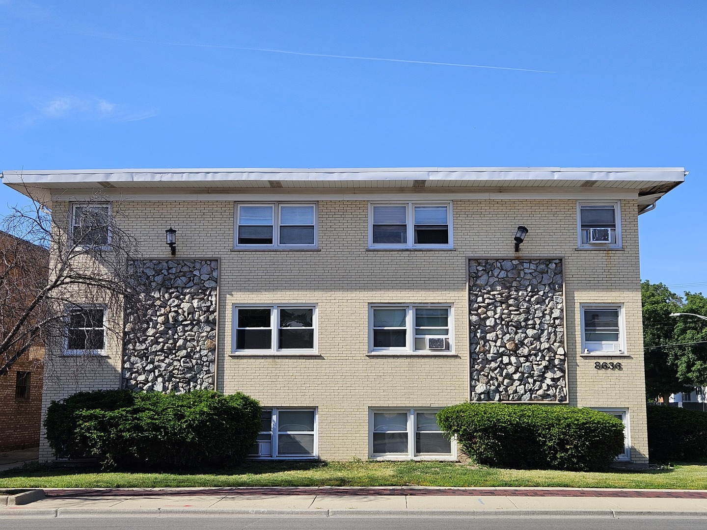 8636 Grand Avenue 2C