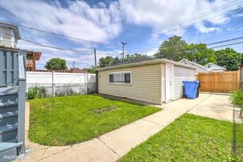 Tiny photo for 3515 N Oriole Avenue, Chicago, IL 60634 (MLS # 12676748)
