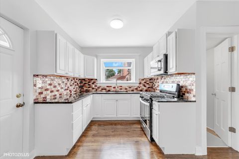 Tiny photo for 3515 N Oriole Avenue, Chicago, IL 60634 (MLS # 12676748)