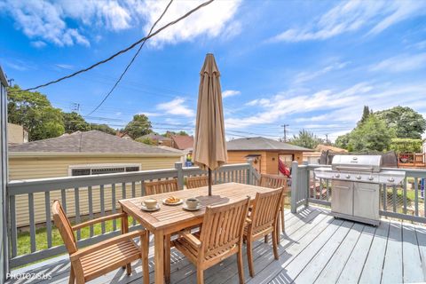 Tiny photo for 3515 N Oriole Avenue, Chicago, IL 60634 (MLS # 12676748)