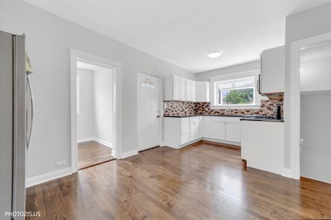 Tiny photo for 3515 N Oriole Avenue, Chicago, IL 60634 (MLS # 12676748)