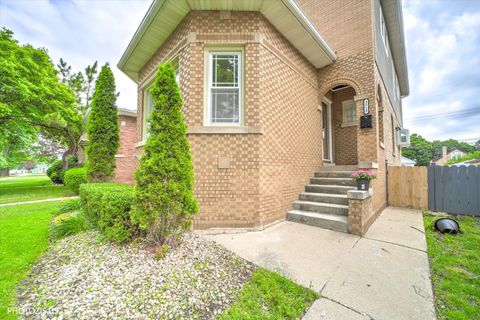 Tiny photo for 3515 N Oriole Avenue, Chicago, IL 60634 (MLS # 12676748)