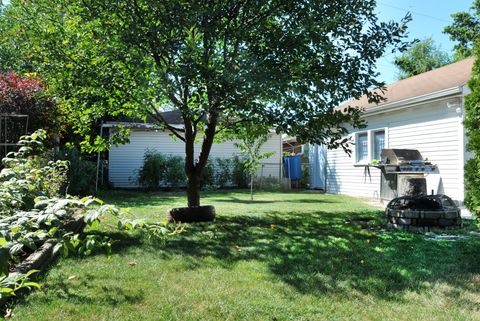 A home in La Grange Park