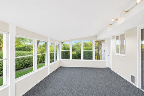 Tiny photo for 319 S BRAINTREE Drive, Schaumburg, IL 60193 (MLS # 12694305)