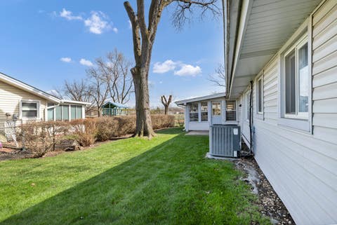 Tiny photo for 319 S BRAINTREE Drive, Schaumburg, IL 60193 (MLS # 12694305)