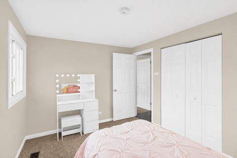 Tiny photo for 319 S BRAINTREE Drive, Schaumburg, IL 60193 (MLS # 12694305)