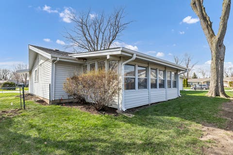 Tiny photo for 319 S BRAINTREE Drive, Schaumburg, IL 60193 (MLS # 12694305)
