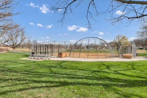 Tiny photo for 319 S BRAINTREE Drive, Schaumburg, IL 60193 (MLS # 12694305)