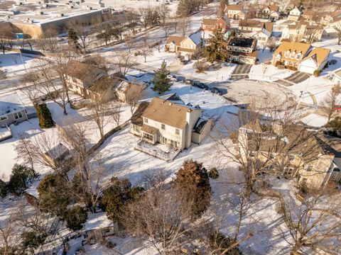 Tiny photo for 2409 Baldwin Court, Schaumburg, IL 60193 (MLS # 12554665)