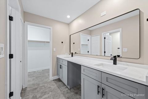 Tiny photo for 1700 Wildwood Lane, Hanover Park, IL 60133 (MLS # 12544501)