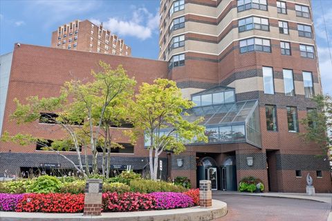 Photo of 3660 N Lake Shore Drive #3301, Chicago, IL 60613 (MLS # 12478072)