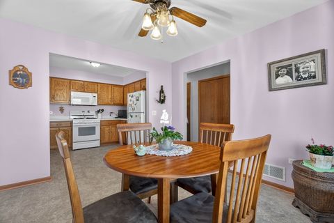 Tiny photo for 2700 Eagle Drive #2700, Joliet, IL 60436 (MLS # 12590717)