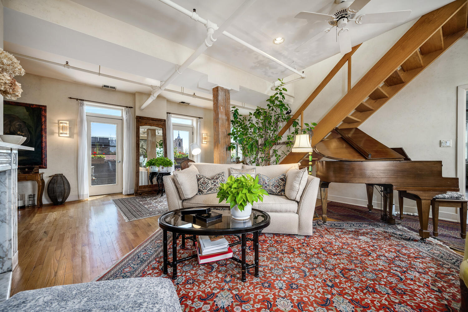 2035 W Charleston Street 405