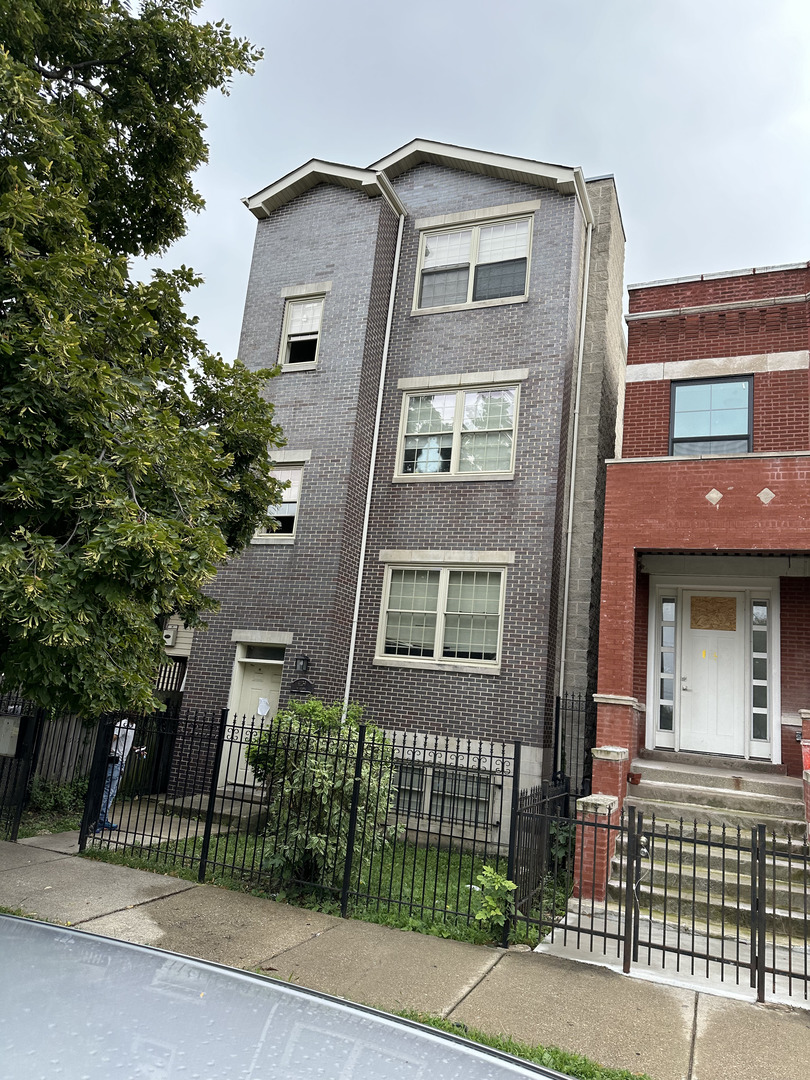 4316 W Gladys Avenue