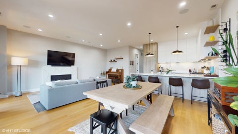 Tiny photo for 3056 N Lincoln Avenue #3, Chicago, IL 60657 (MLS # 12648854)