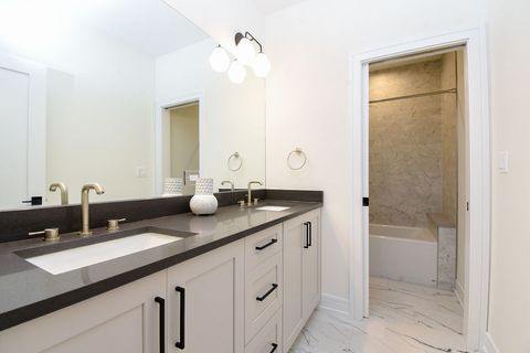 Tiny photo for Chicago, IL 60613 (MLS # 12580827)