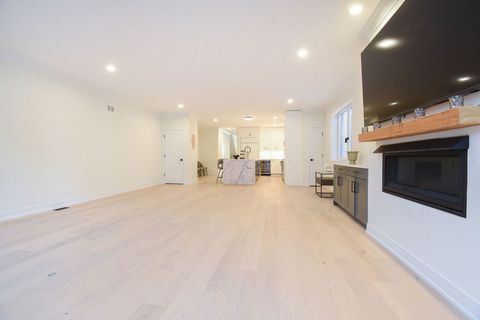 Tiny photo for Chicago, IL 60613 (MLS # 12580827)