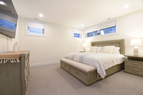 Tiny photo for Chicago, IL 60613 (MLS # 12580827)