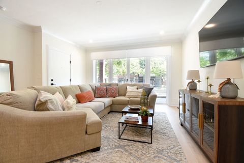 Tiny photo for Chicago, IL 60613 (MLS # 12580827)