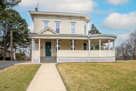 Photo of 479 N Lake Street, Aurora, IL 60506 (MLS # 12710125)